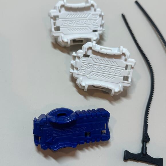 Beyblade Burst Evolution Dual Threat Launcher White Blue Lot Toys Bey Blades - Picture 2 of 6